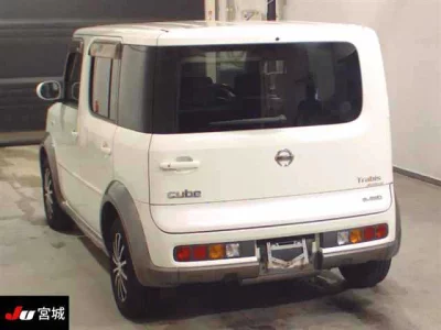 NISSAN CUBE