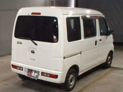 TOYOTA PIXIS VAN