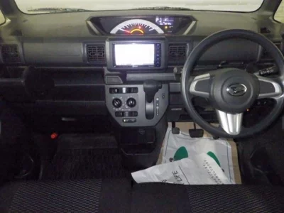 DAIHATSU WAKE