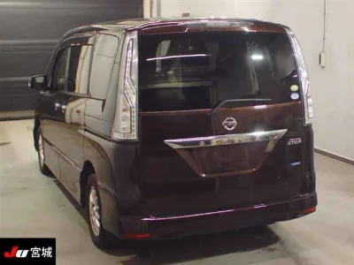 NISSAN SERENA