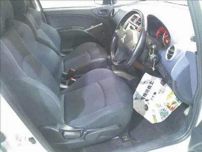 MITSUBISHI COLT PLUS