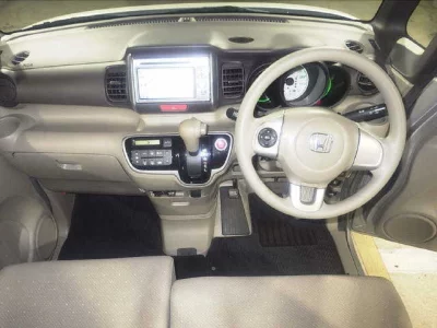 HONDA N BOX +