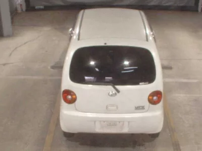 DAIHATSU MOVE LATTE