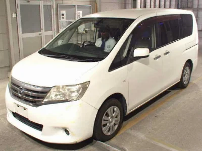 NISSAN SERENA