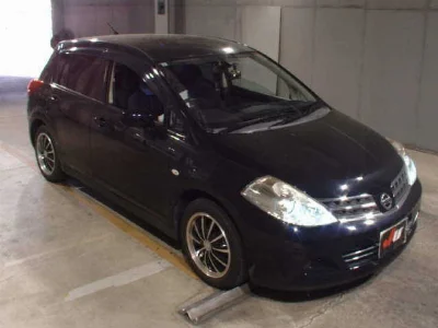 NISSAN TIIDA