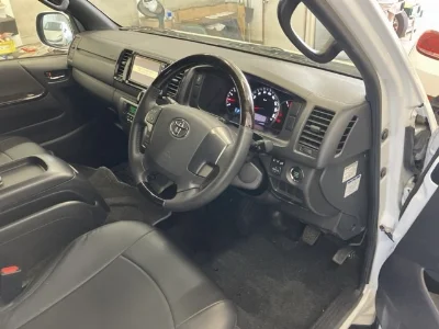 TOYOTA REGIUS ACE