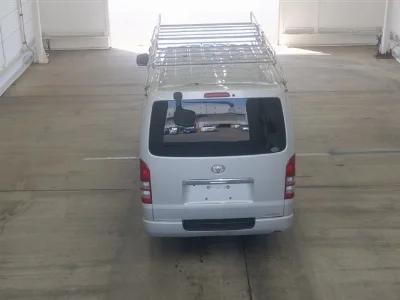 TOYOTA REGIUS ACE