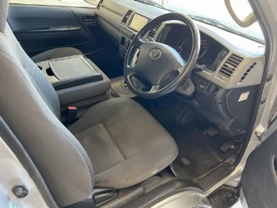 TOYOTA REGIUS ACE