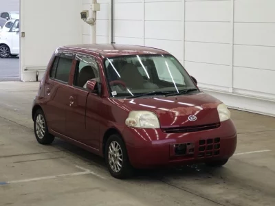 DAIHATSU ESSE