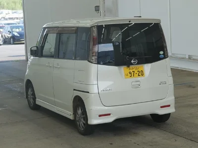 NISSAN ROOX