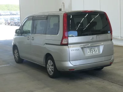 NISSAN SERENA