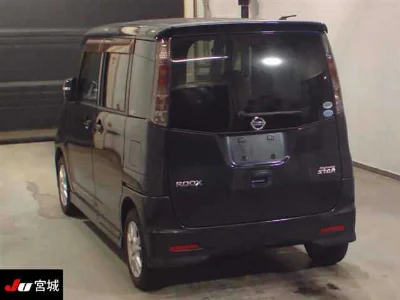 NISSAN ROOX