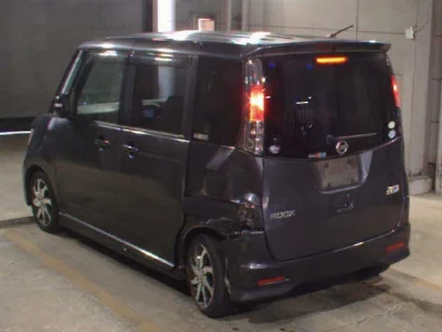 NISSAN ROOX