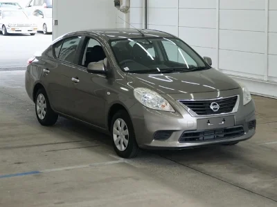Nissan TIIDA LATIO