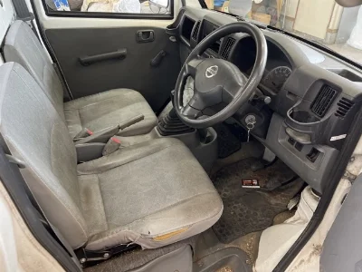 NISSAN CLIPPER