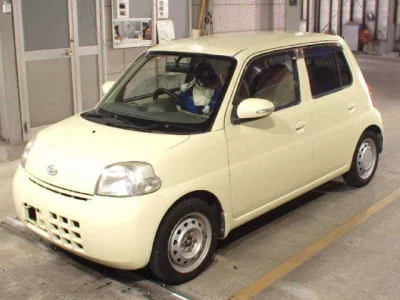 DAIHATSU ESSE