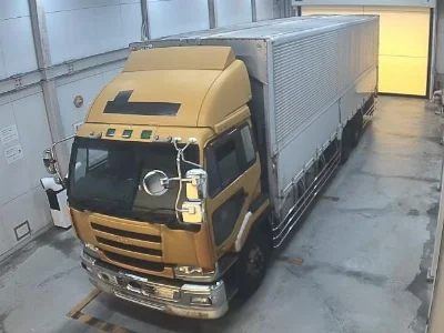 NISSAN UD