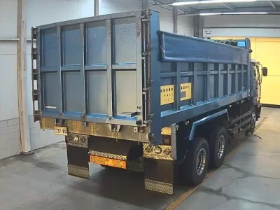 NISSAN UD
