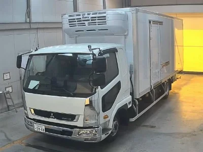 MITSUBISHI FUSO FIGHTER