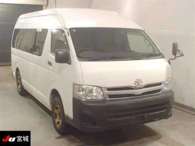 TOYOTA HIACE VAN