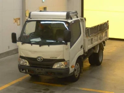 TOYOTA DYNA