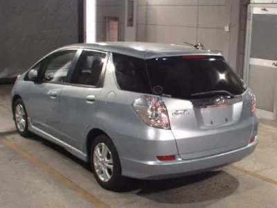 HONDA FIT SHUTTLE