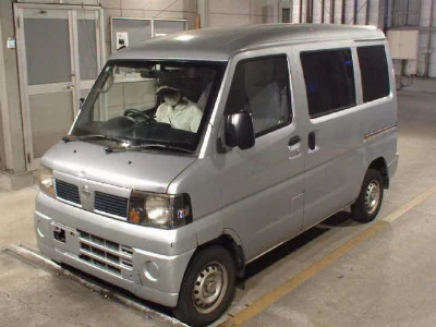 NISSAN CLIPPER