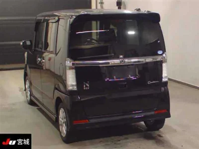 HONDA N BOX CUSTOM