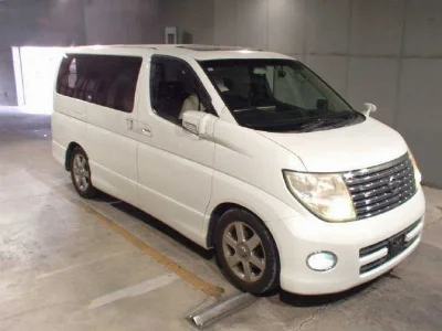 NISSAN ELGRAND