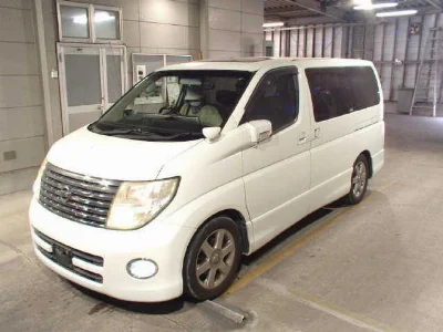 NISSAN ELGRAND