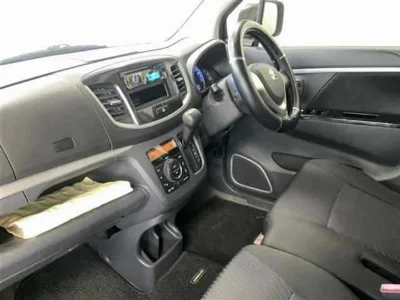 SUZUKI WAGON R STINGRAY