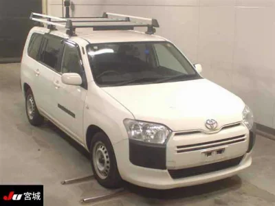 TOYOTA SUCCEED VAN