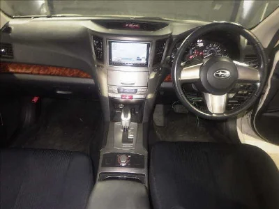 SUBARU LEGACY B4