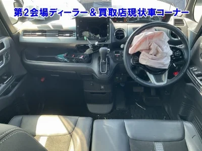HONDA N BOX CUSTOM