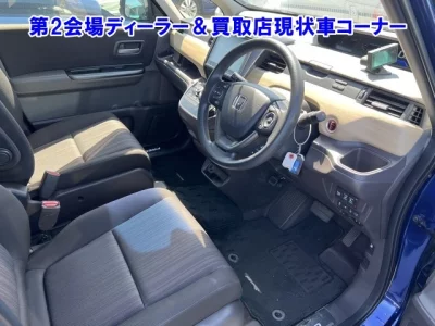 HONDA FREED HYBRID