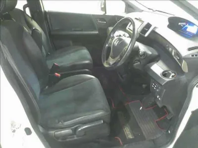 HONDA FREED SPIKE
