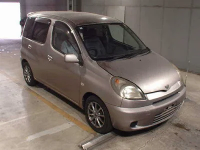 TOYOTA FUN CARGO