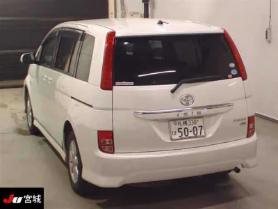 TOYOTA ISIS