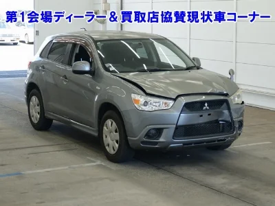 MITSUBISHI RVR