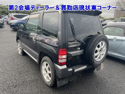 MITSUBISHI PAJERO MINI