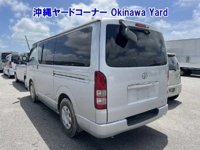 TOYOTA REGIUS ACE