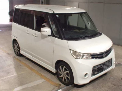NISSAN ROOX