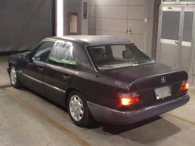 MERCEDES BENZ MEDIUM CLASS