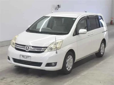 TOYOTA ISIS