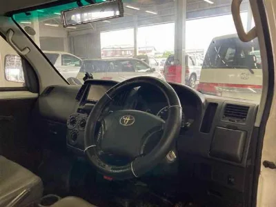 TOYOTA LITE ACE TRUCK