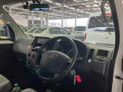 TOYOTA LITE ACE VAN