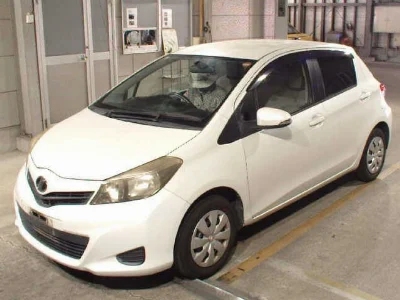 TOYOTA VITZ
