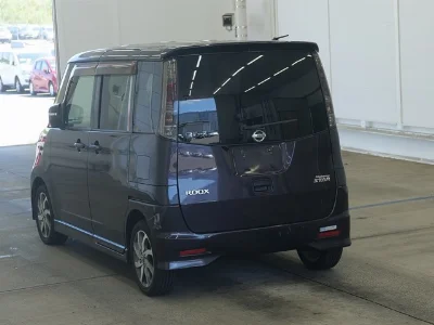 NISSAN ROOX