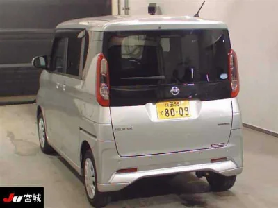 NISSAN ROOX