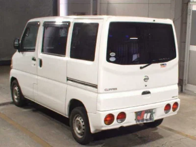 NISSAN CLIPPER